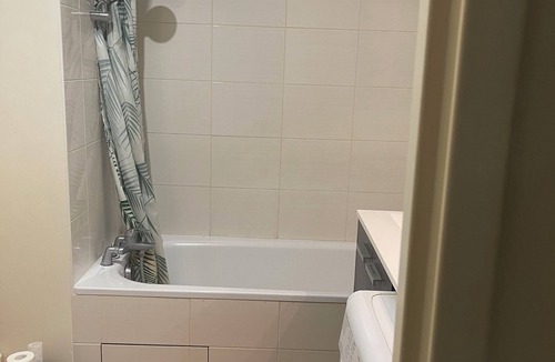 Quartier de la Salpetriere Apartment | Apparently 8min to the center of Paris metro 14 direct