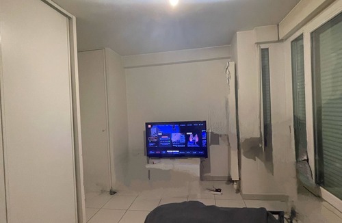 Quartier de la Salpetriere Apartment | Apparently 8min to the center of Paris metro 14 direct