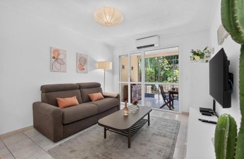 Menton Apartment | Appart avec terrasse, patio et garage à Menton