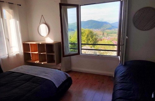 Saint-Pierre-de-Mesage Apartment | Appart cosy 6 pers Montagne, ski, lac, forêt, BBQ