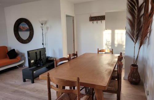 Lattes Apartment | Appart dans Villa Solaire jardin à 10mn de la mer
