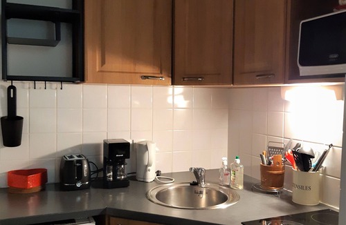 Besse-et-Saint-Anastaise Apartment | Appart 2ch * 4/5 pers * Super Besse * south balcony * parking * swimming pool