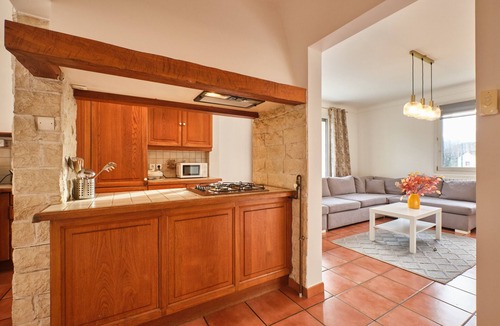 Eybens Apartment | Appart Grenoblois City & Nature – Mountain View, Balcony, Wi-Fi
