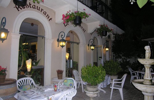 Saint-Macaire Apartment | Appart'hôtel les Tilleuls