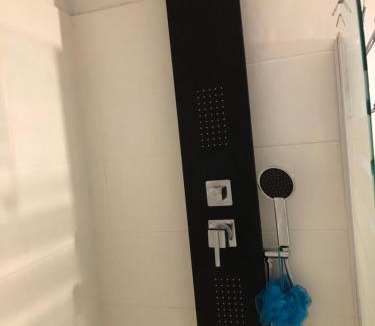 Aurillac Apartment | Appart Hotel Le Victor Hugo Art Mechanical et sa pizza offerte