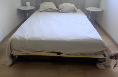 Saint-Georges-de-Luzencon Apartment | Appartement à la campagne