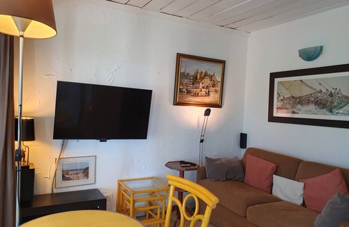 La Rouviere Apartment | Appartement Tout Equipe Avec Jardin ET Terrasses SUR UN Parcours DE Golf