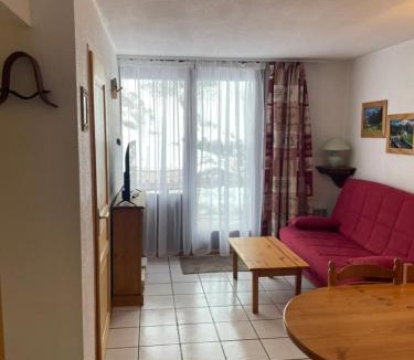 Montgellafrey Apartment | Appartement avec terrasse magnifique vue montagne