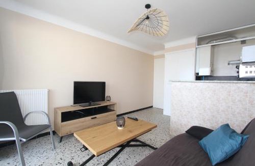 La Jetee Apartment | appartement 2 pieces avec parking et vue sur la marina