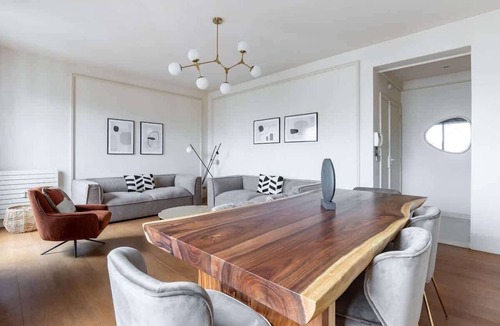 Champs-Elysees Apartment | Appartement 2BR Avenue Montaigne