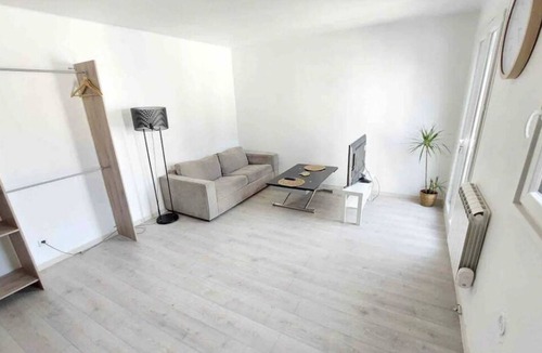 Villepinte Apartment | Appartement 32m2 a Proximité du Parc des Expositions de Villepinte/ Aéroport CDG