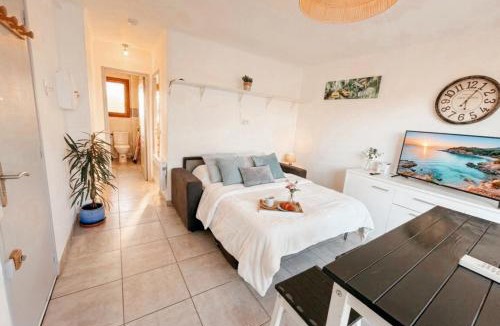 Mediterranee Apartment | Appartement avec clim - wifi - plage à 2 min - 51