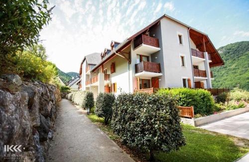 Arreau Apartment | Appartement avec vue sur les montagnes - Au calme et proche du centre ville
