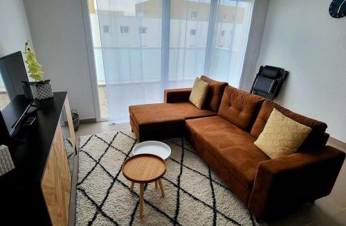 Monteux Apartment | Appartement balcon terrasse