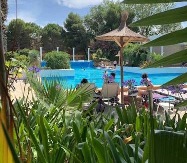 Les Hauts de Canet Apartment | Appartement Cosy Confort PARK CLIM WIFI LINGE INCLUS piscine payante l'été