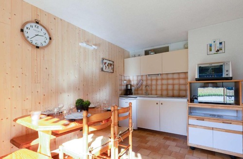 Saint-Lary-Soulan Apartment | Appartement calme, 6 personnes, proche centre Saint-Lary, avec parking et animaux admis - FR-1-296-227