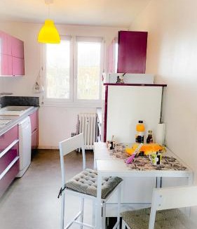 Aurillac Apartment | Appartement calme, 2 chambres, balcon & vue dégagée