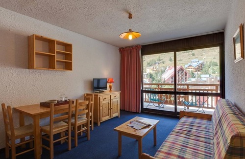 Mont-de-Lans Condo | Appartement Confortable Près des Pistes + Parking