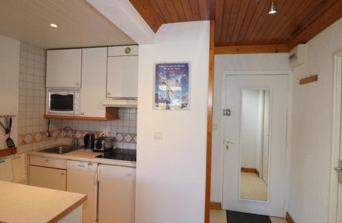 Le Lavachet Apartment | Appartement confort, accès ski, balcon ensoleillé - FR-1-502-532