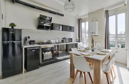 Bourgoin-Jallieu Apartment | Appartement Cosy Bourgoin - Gare & Centre