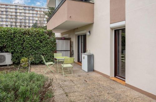 Le Pont-de-Claix Apartment | Appartement Cosy - RDJ- 2 Chambres - Parking Privée