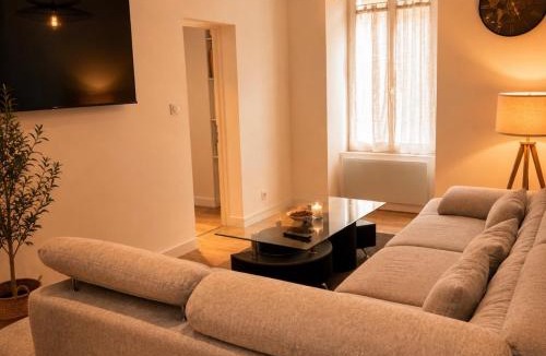 Aurillac Apartment | Appartement de luxe au cœur du centre-ville, à deux pas de la gare et des commerces