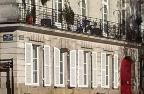 Mons Apartment | Appartement Devant le Musée