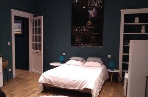 Mons Apartment | Appartement Devant le Musée