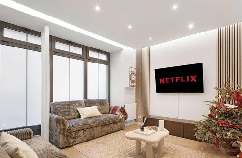 Epinettes Apartment | Appartement dException avec Home Cinema Prive