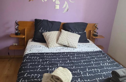 Taurignan-Castet Apartment | Appartement en campagne