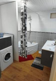La Tour-Sur-Orb Apartment | Appartement Entier