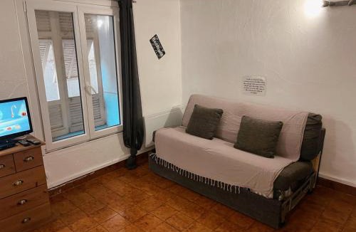 Vernier Apartment | appartement entresol nice 1,2 kilomètre de la plage mer promenade