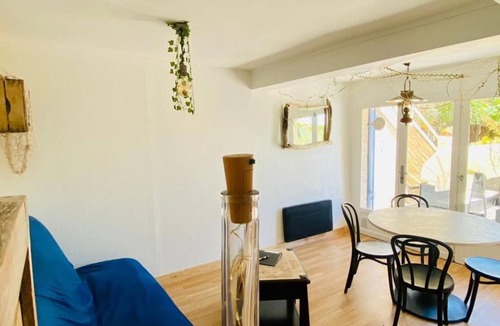 Niolon Apartment | Appartement Fanny in der wunderschönen Bucht von Niolon by Interhome