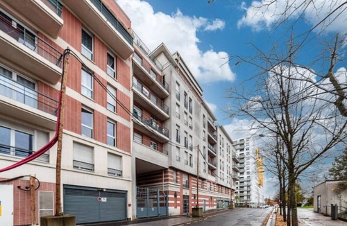 Center Apartment | Appartement en Face Gare D'evry