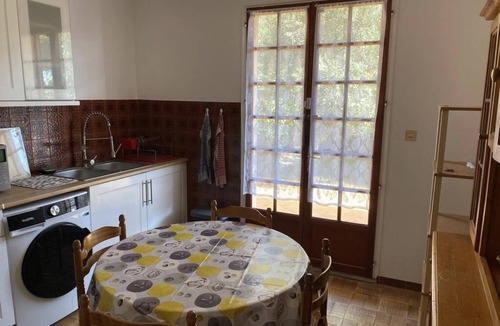 Canet-Plage Apartment | Appartement en rez de Chaussée de Villa en Bord de Mer, 150 m de la Plage