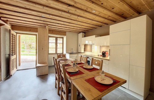 Saint-Jean-dʼAulps Apartment | Appartement Chez Henri - Resort centre - 6 peoples