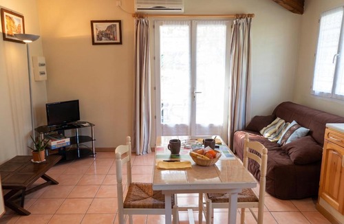 Cassen Apartment | Appartement lumineux près de Cassen, 30 m², avec parking