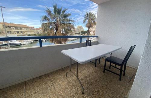 Le Port Apartment | Appartement moderne 3 pièces sur marina pour 6 personnes - FR-1-696-98