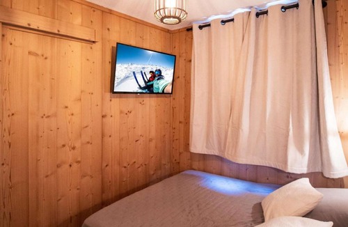 Val-Thorens Apartment | Appartement Moderne à Val Thorens - 4 pers, 1 Chambre + Cabine, Balcon Sud, Ski aux Pieds - FR-1-637-74