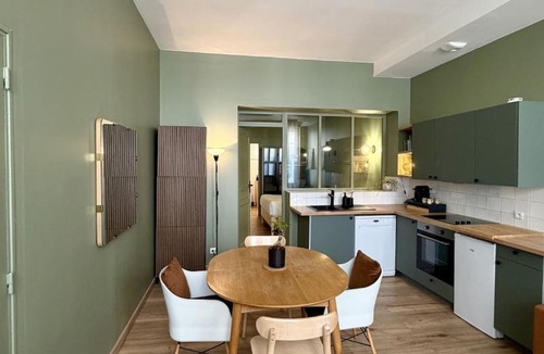 Chartrons Apartment | Appartement plein cœur des Chartrons rue calme
