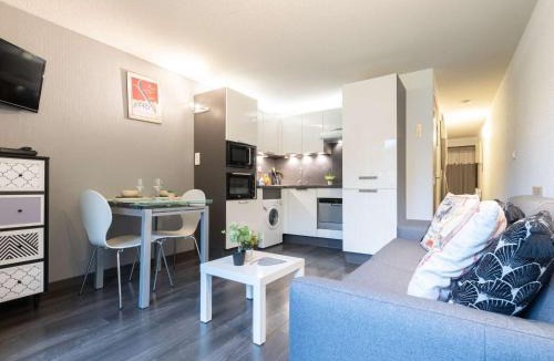 Saint-Lary-Soulan Apartment | Appartement rénové 4 personnes calme proche centre Saint-Lary - FR-1-296-241