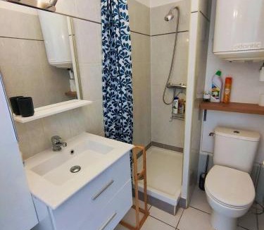 Les Arenes Apartment | Appartement T2 parking climatisation, lumineux et moderne - 4VOIL245 -