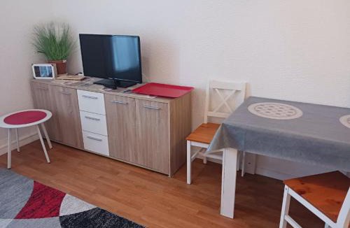 Bas-Vernet Apartment | APPARTEMENT T2,1chambre,balcon,parking,10 minutes plage,linge fournis
