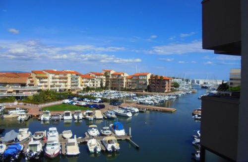Le Port Apartment | Appartement T2 vue Mer et Port,2 balcons, Parking privé