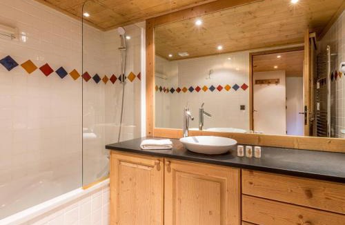Saint-Martin-de-Belleville Apartment | Appt 6pers avec piscine, spa, parking, animaux admis - FR-1-461-28