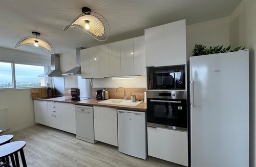 Saint-Priest Apartment | Appt Ideal groupes, prox Eurexpo