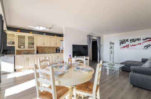 Mandelieu-La-Napoule Apartment | Apt Palais du Grand Duc : Your haven Between Esterel and Sea