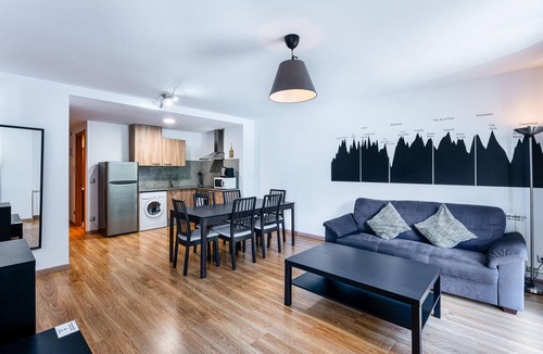 Arinsal Apartment | Arinsal Apartment 4 pers, 2 bdrm, elevator, near lift