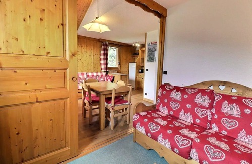 Meribel-Mottaret Apartment | Asphodeles residence - DECORATION MONTAGNE NEAR PISTS AND BUS DISPOSAL