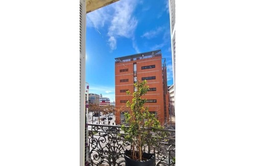 Euromed - La Joliette Apartment | Ateleir place de la Joliette